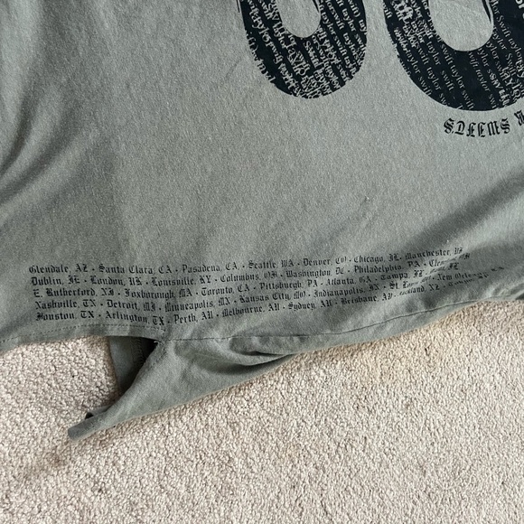 Taylor Swift Reputation stadium tour shirt - Picture 9 of 9